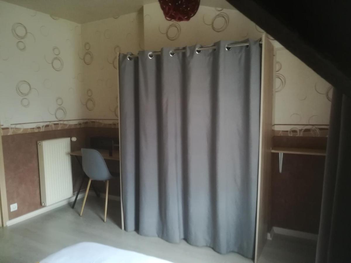 Chambre Simple Avec Wifi Chatellerault Daire Dış mekan fotoğraf